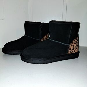 Koolaburra Black and Leopard Women's Boots Warm Faux Fur Lined